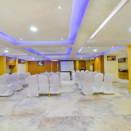 Fabhotel Kohinoor Plaza Αχμπανταμπάντ Εξωτερικό φωτογραφία
