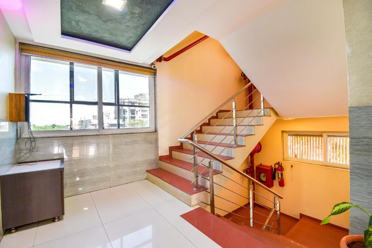 Fabhotel Kohinoor Plaza Αχμπανταμπάντ Εξωτερικό φωτογραφία