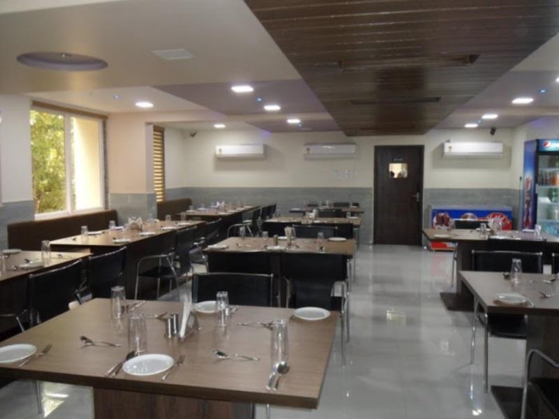 Fabhotel Kohinoor Plaza Αχμπανταμπάντ Εξωτερικό φωτογραφία