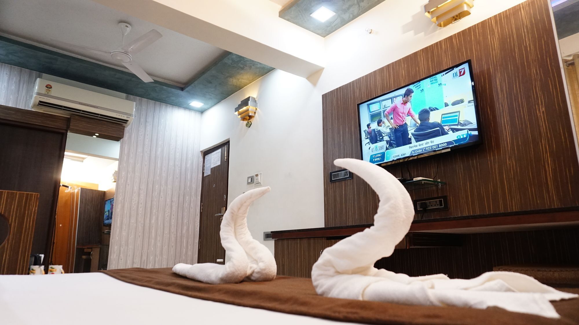 Fabhotel Kohinoor Plaza Αχμπανταμπάντ Εξωτερικό φωτογραφία